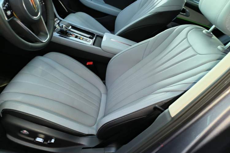 Used Hongqi H5 PHEV 2025 170 Super Hybrid Version Left Front Seat
