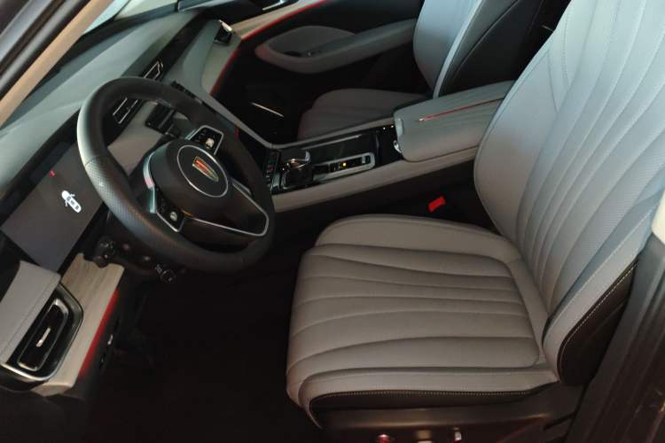 Used Hongqi H5 PHEV 2025 170 Super Hybrid Version Left Front Seat