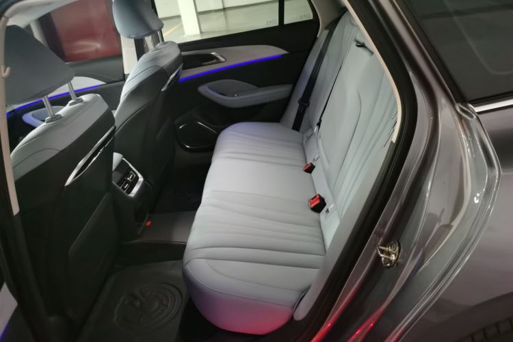 Used Hongqi H5 PHEV 2025 170 Super Hybrid Version Left Rear Seat
