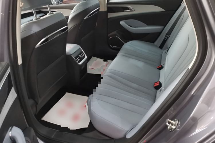 Used Hongqi H5 PHEV 2025 170 Super Hybrid Version Left Rear Seat