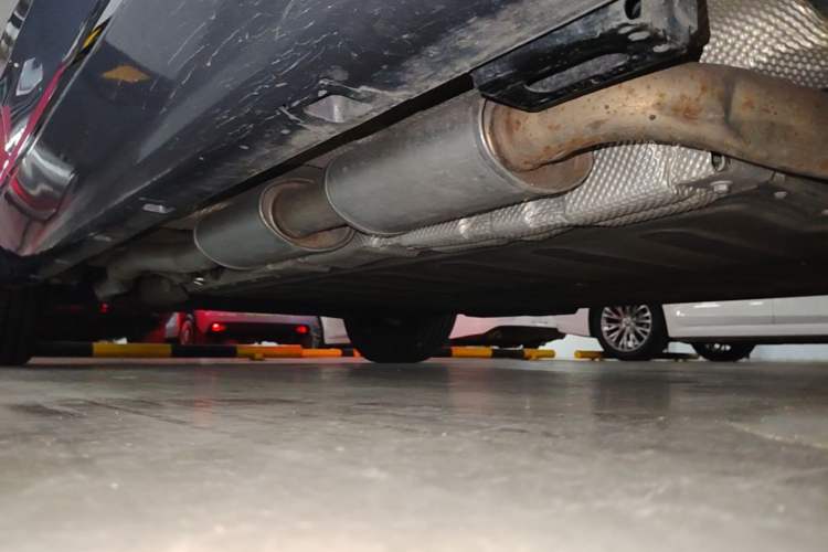 Used Hongqi H5 PHEV 2025 170 Super Hybrid Version Right Side Sill