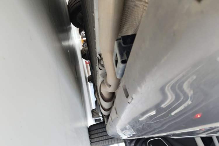 Used Hongqi H5 PHEV 2025 170 Super Hybrid Version Right Side Sill