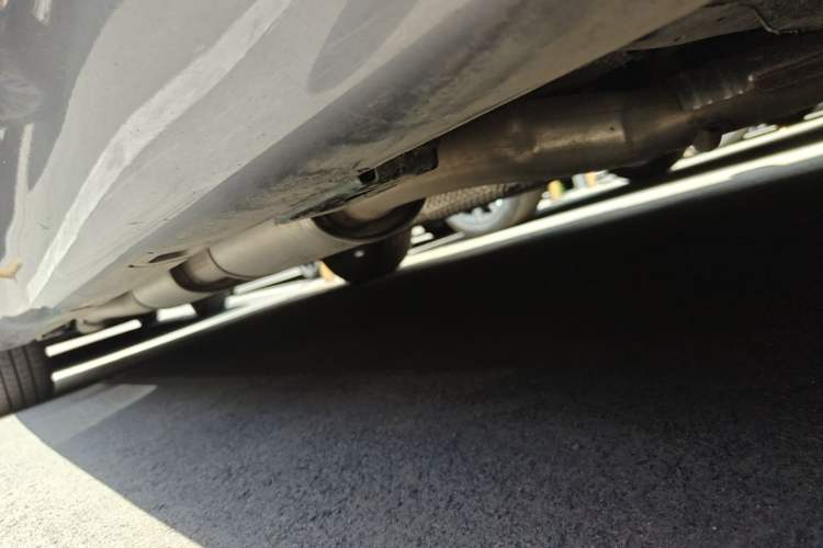 Used Hongqi H5 PHEV 2025 170 Super Hybrid Version Right Side Sill