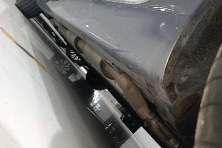Used Hongqi H5 PHEV 2025 170 Super Hybrid Version Right Side Sill