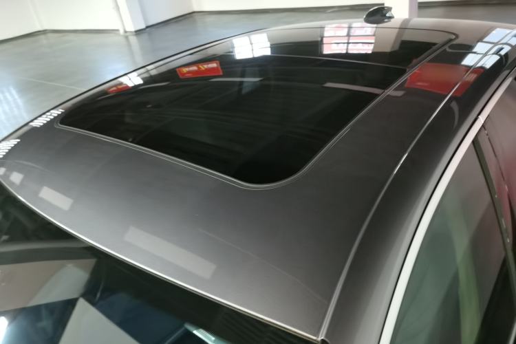 Used Hongqi H5 PHEV 2025 170 Super Hybrid Version Roof
