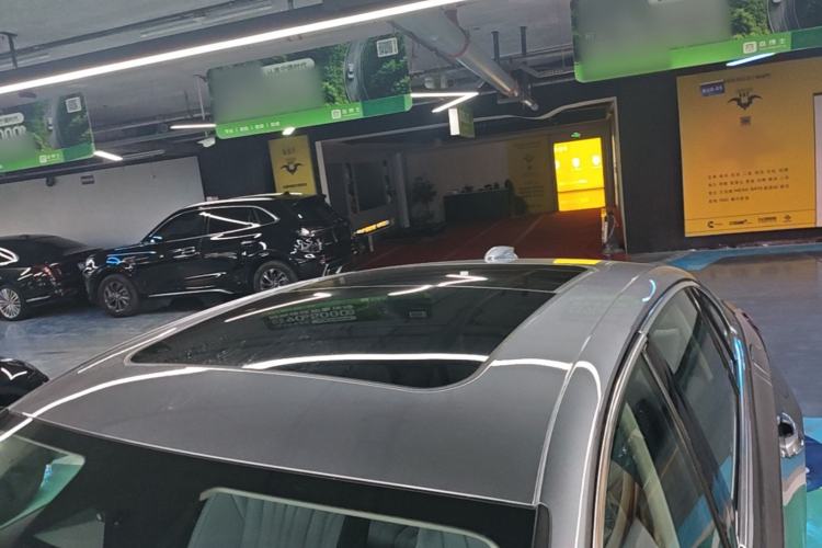 Used Hongqi H5 PHEV 2025 170 Super Hybrid Version Roof