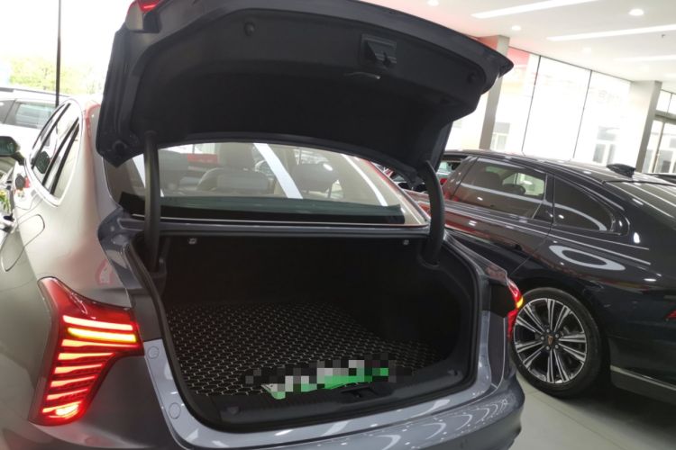Used Hongqi H5 PHEV 2025 170 Super Hybrid Version Trunk