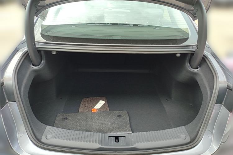 Used Hongqi H5 PHEV 2025 170 Super Hybrid Version Trunk