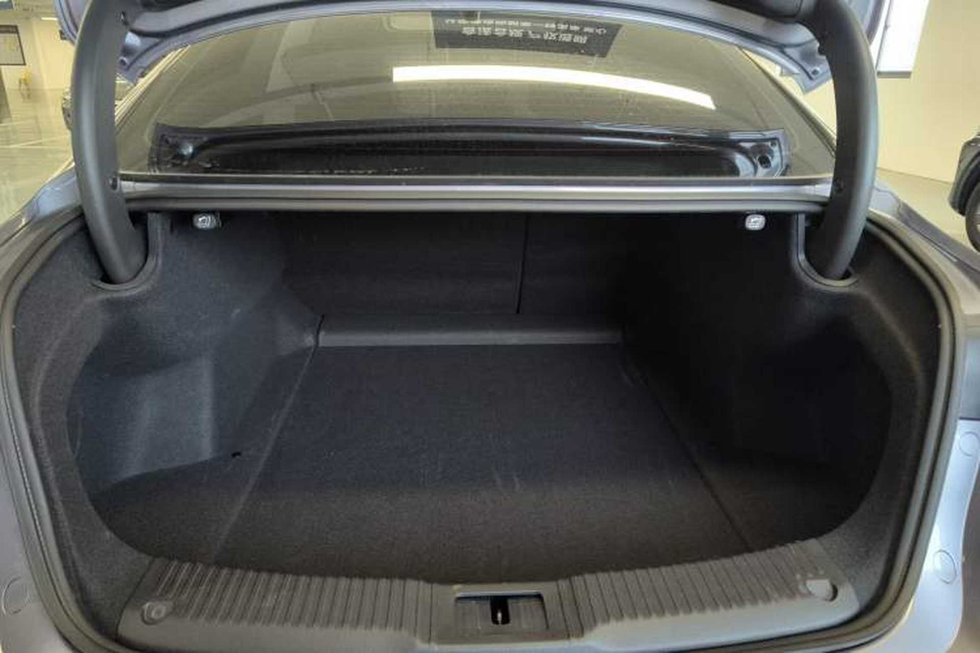 Used Hongqi H5 PHEV 2025 170 Super Hybrid Version Trunk