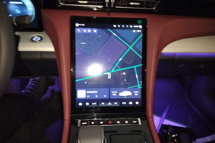 Used Hongqi H5 PHEV 2025 170 Super Hybrid Version Audio And AC Panel