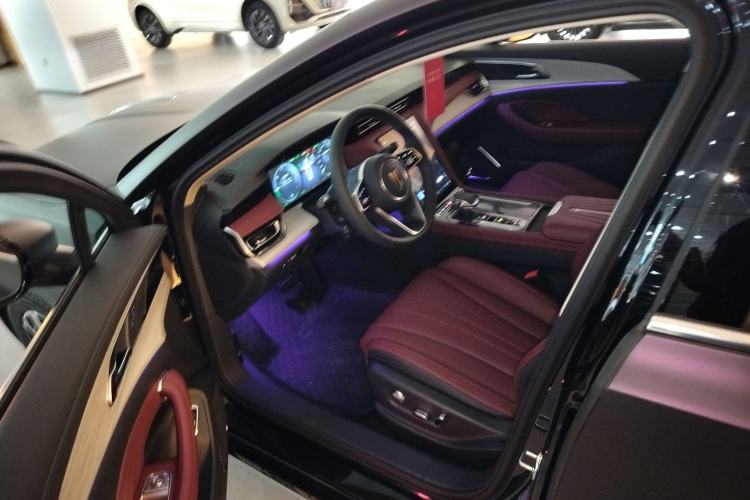 Used Hongqi H5 PHEV 2025 170 Super Hybrid Version Driver Seat