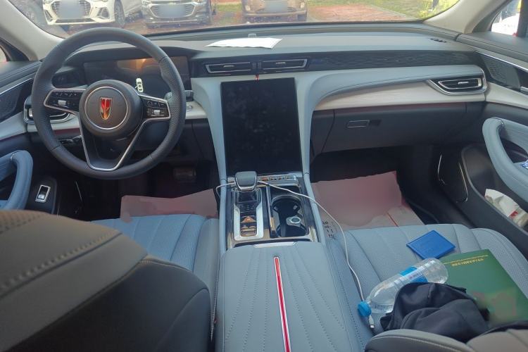 Used Hongqi H5 PHEV 2025 170 Super Hybrid Version Center Console