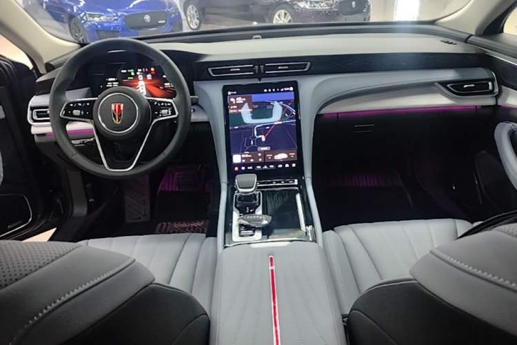 Used Hongqi H5 PHEV 2025 170 Super Hybrid Version Center Console
