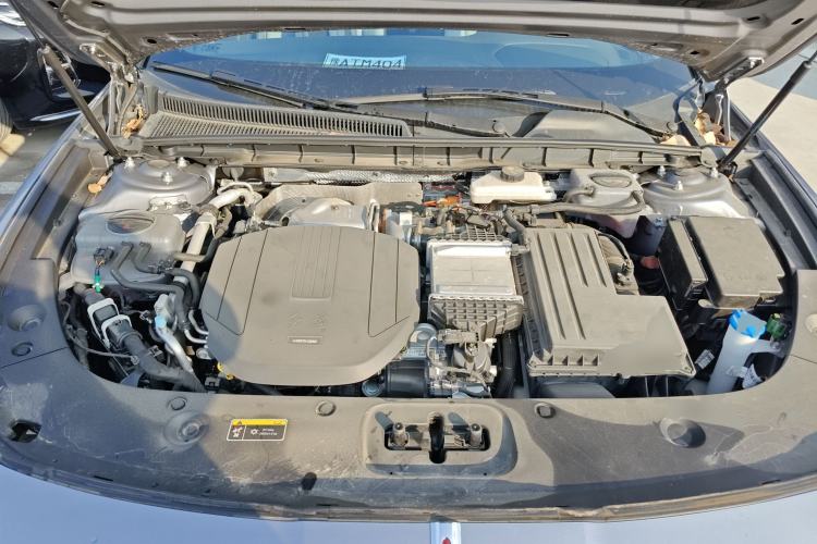 Used Hongqi H5 PHEV 2025 170 Super Hybrid Version Engine Bay