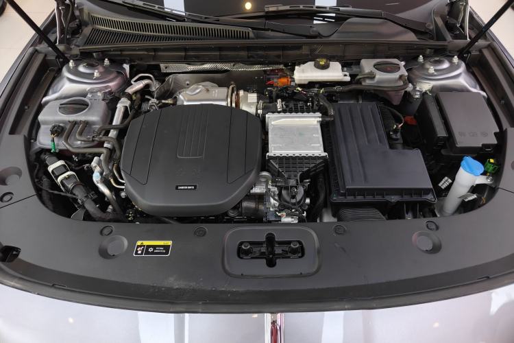 Used Hongqi H5 PHEV 2025 170 Super Hybrid Version Engine Bay