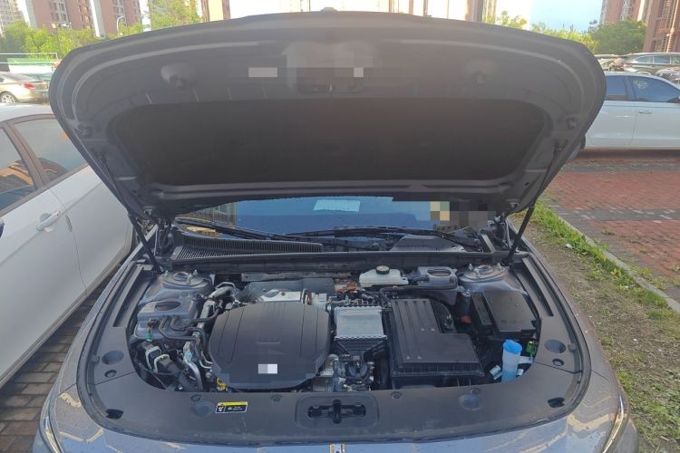 Used Hongqi H5 PHEV 2025 170 Super Hybrid Version Engine Bay