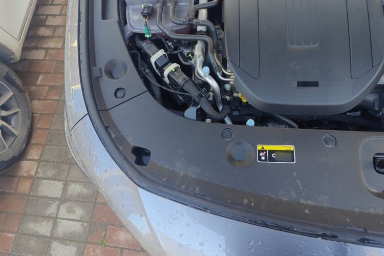Used Hongqi H5 PHEV 2025 170 Super Hybrid Version Engine Bay Right