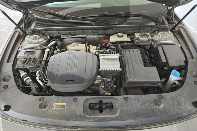Used Hongqi H5 PHEV 2025 170 Super Hybrid Version Engine Bay