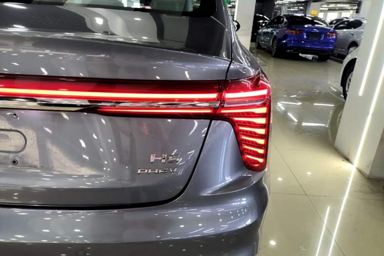 Used Hongqi H5 PHEV 2025 170 Super Hybrid Version Exterior 3