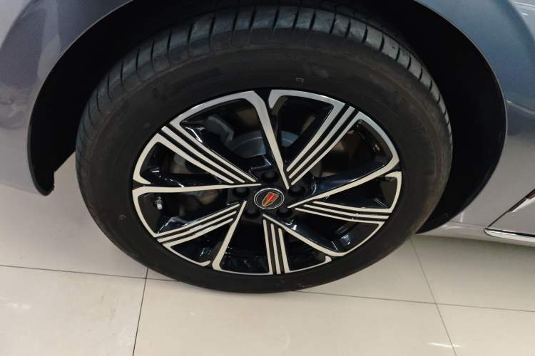 Used Hongqi H5 PHEV 2025 170 Super Hybrid Version Exterior 3