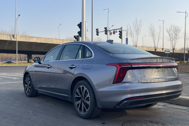 Used Hongqi H5 PHEV 2025 170 Super Hybrid Version Exterior 4