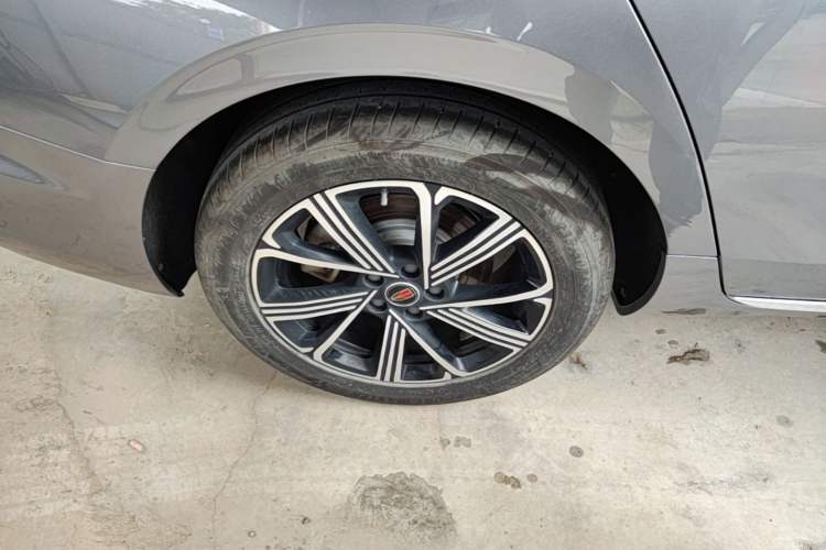 Used Hongqi H5 PHEV 2025 170 Super Hybrid Version Exterior 5