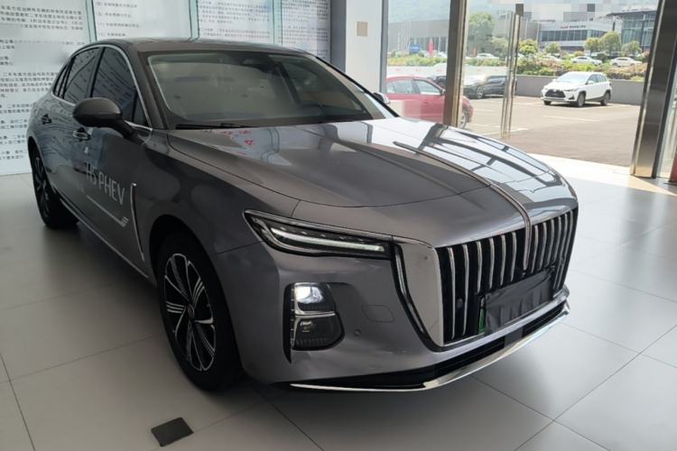 Used Hongqi H5 PHEV 2025 170 Super Hybrid Version Front Right 45 Deg