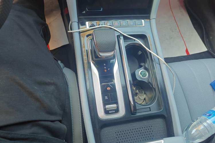 Used Hongqi H5 PHEV 2025 170 Super Hybrid Version Gear Lever