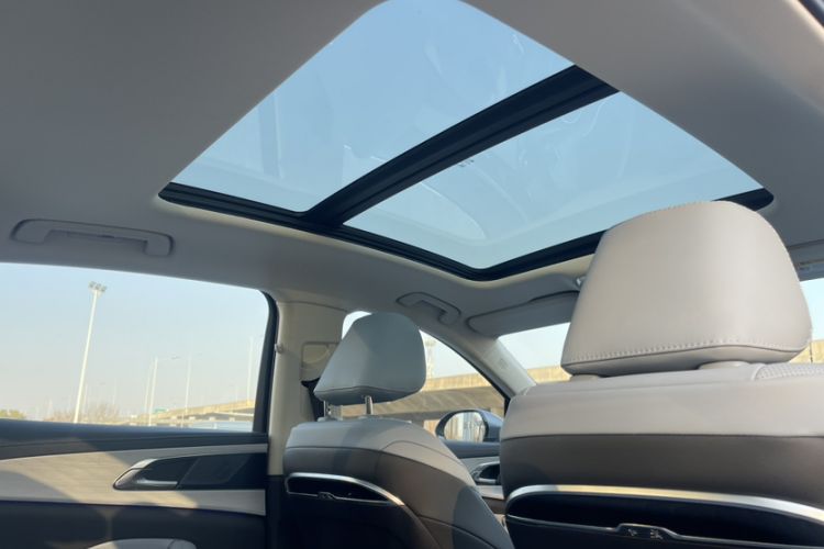 Used Hongqi H5 PHEV 2025 170 Super Hybrid Version Headliner