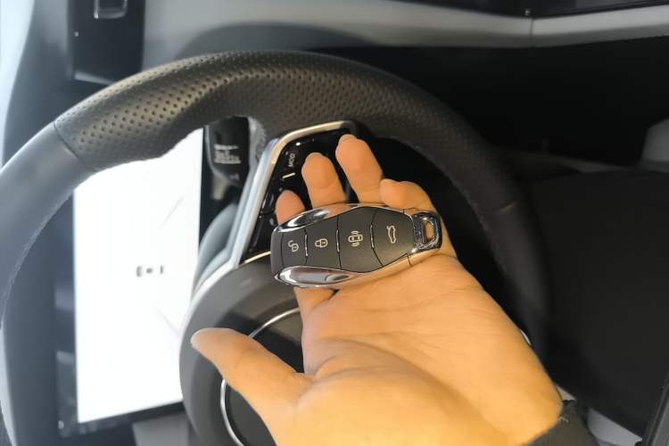 Used Hongqi H5 PHEV 2025 130 Super Hybrid Version Interior 1