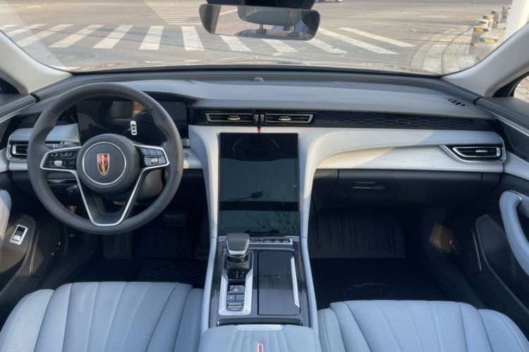Used Hongqi H5 PHEV 2025 170 Super Hybrid Version Interior 4