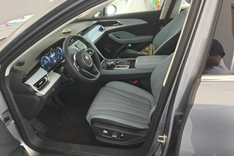 Used Hongqi H5 PHEV 2025 170 Super Hybrid Version Left Front Seat