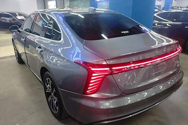 Used Hongqi H5 PHEV 2025 170 Super Hybrid Version Rear Left 45 Deg