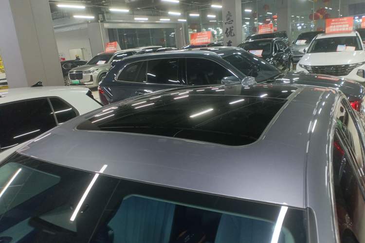 Used Hongqi H5 PHEV 2025 170 Super Hybrid Version Roof