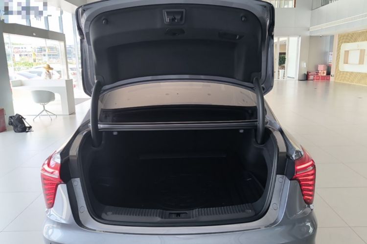 Used Hongqi H5 PHEV 2025 170 Super Hybrid Version Trunk