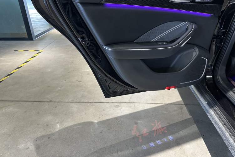 Used Hongqi H6 2023 2.0T ZhiShang Version Interior 7