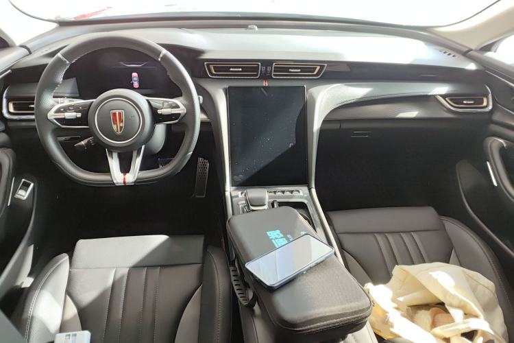 Used Hongqi H6 2023 2.0T ZhiMei Edition Center Console
