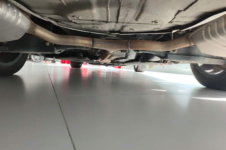 Used Hongqi H6 2023 2.0T ZhiMei Edition Chassis Rear