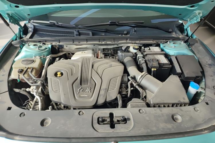 Used Hongqi H6 2023 2.0T ZhiMei Edition Engine Bay