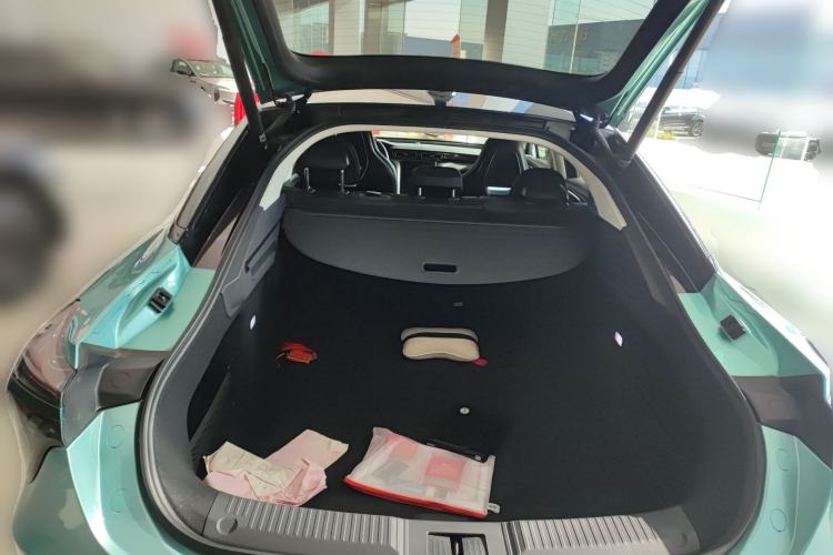 Used Hongqi H6 2023 2.0T ZhiMei Edition Trunk