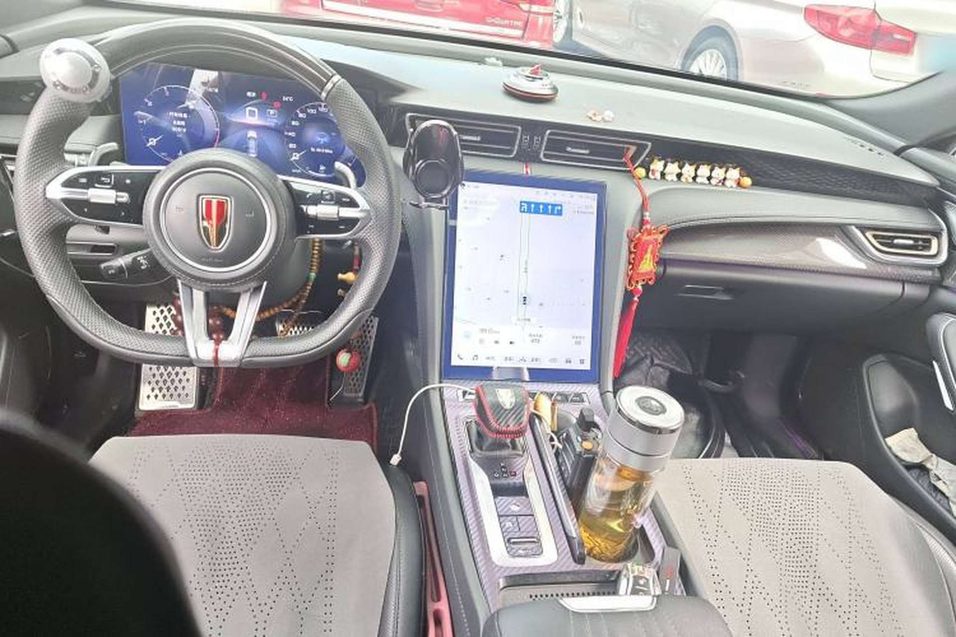Used Hongqi H6 2023 2.0T ZhiShang Version Center Console