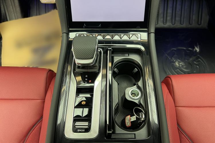 Used Hongqi H6 2024 2.0T ZhiShang Version Interior 6