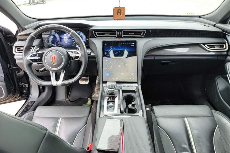 Used Hongqi H6 2023 2.0T ZhiShang Version Center Console