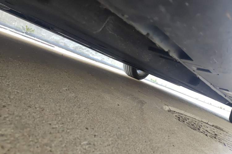 Used Hongqi H6 2023 2.0T ZhiShang Version Chassis Front Left