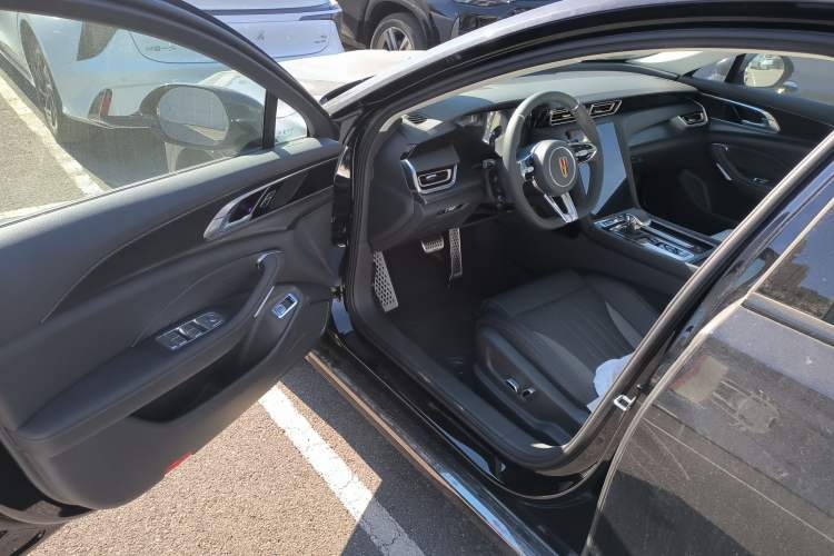 Used Hongqi H6 2023 2.0T ZhiMei Edition Driver Seat