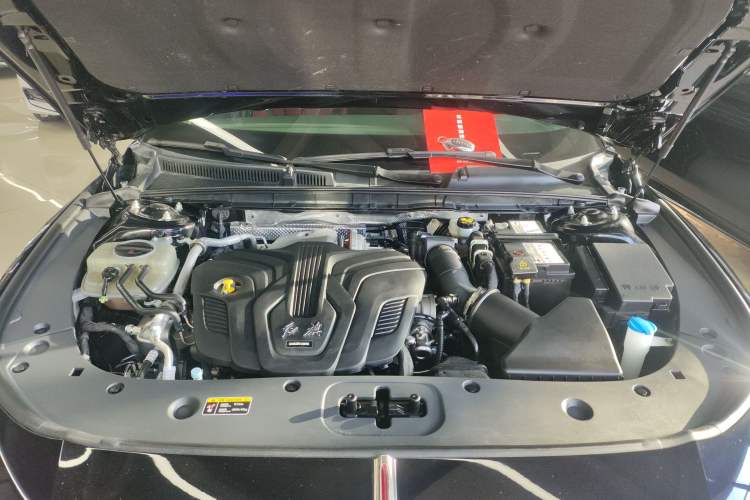 Used Hongqi H6 2023 2.0T ZhiShang Version Engine Bay