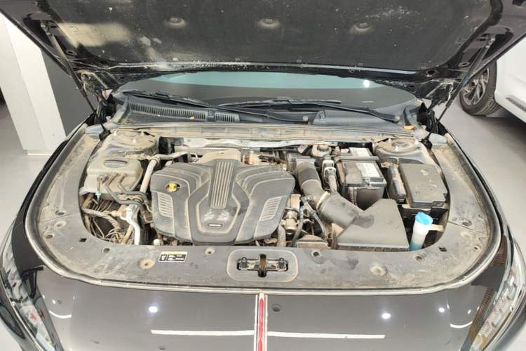 Used Hongqi H6 2023 2.0T ZhiMei Edition Engine Bay