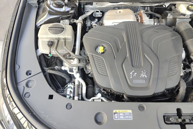 Used Hongqi H6 2023 2.0T ZhiShang Version Engine Bay Right