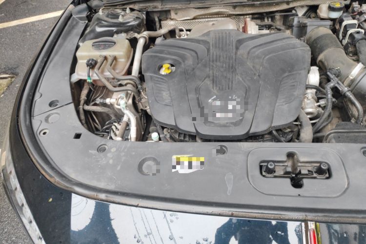 Used Hongqi H6 2023 2.0T ZhiMei Edition Engine Bay Right