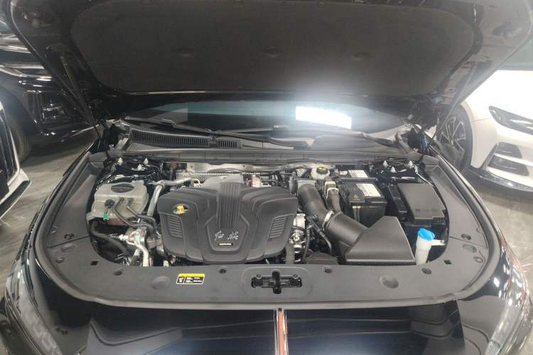 Used Hongqi H6 2023 2.0T Zhiyi Version Engine Bay